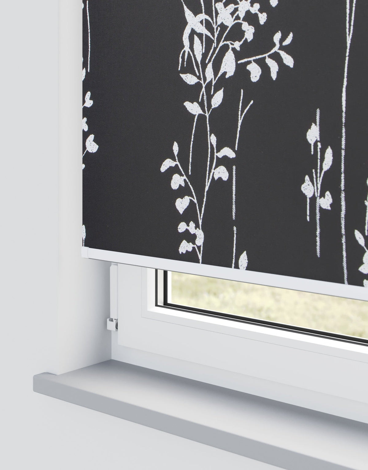 Peyton Noir Electrical Roller Blind
