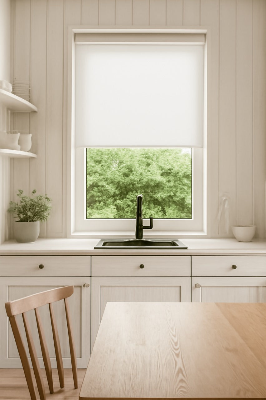 Banlight Duo Fr Bright White Electrical Roller Blind