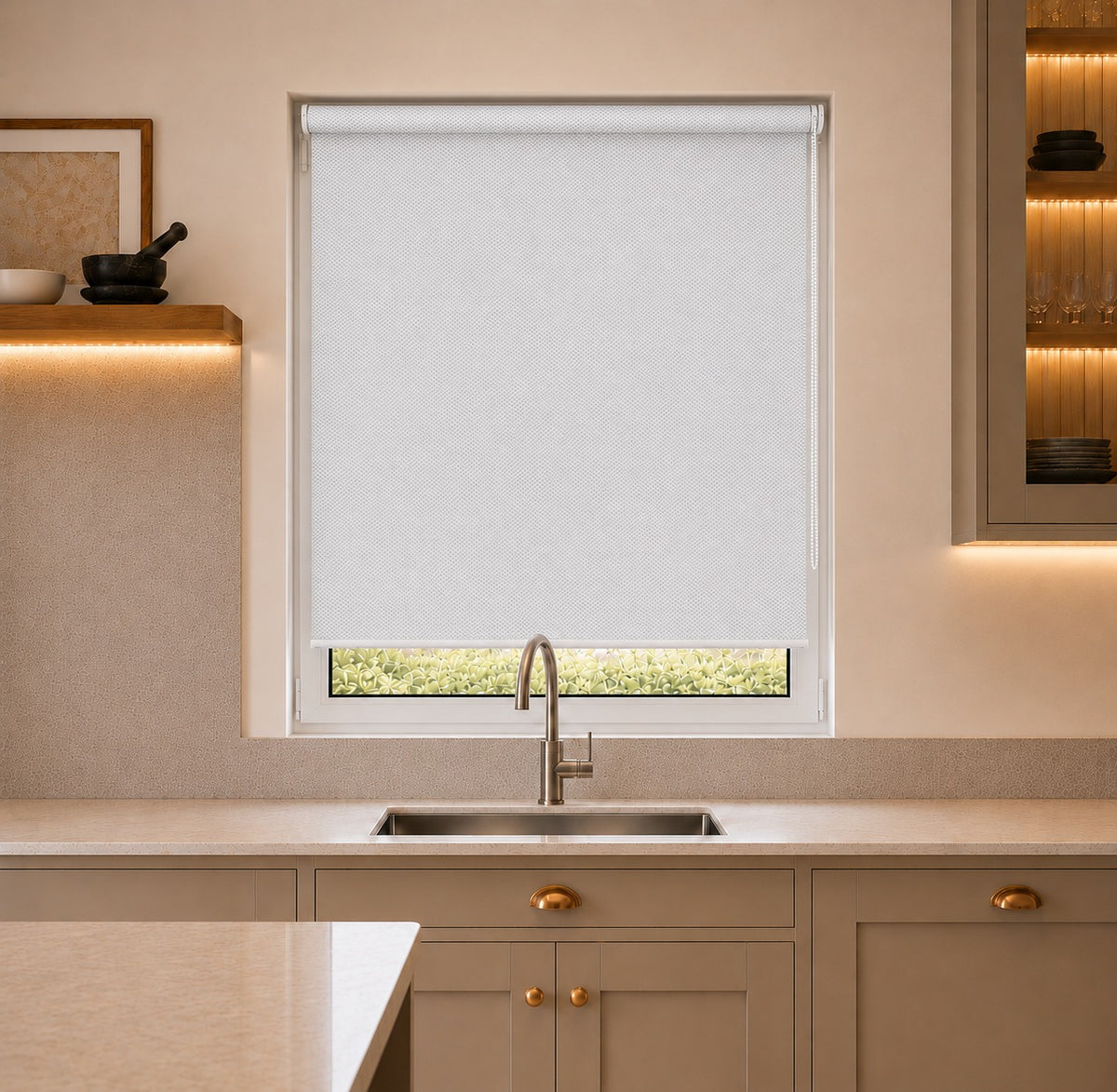 Panama Pro 1 White Pearl Roller Blind