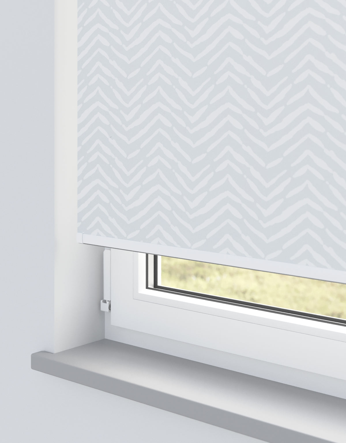 Makira Glacier Roller Blind