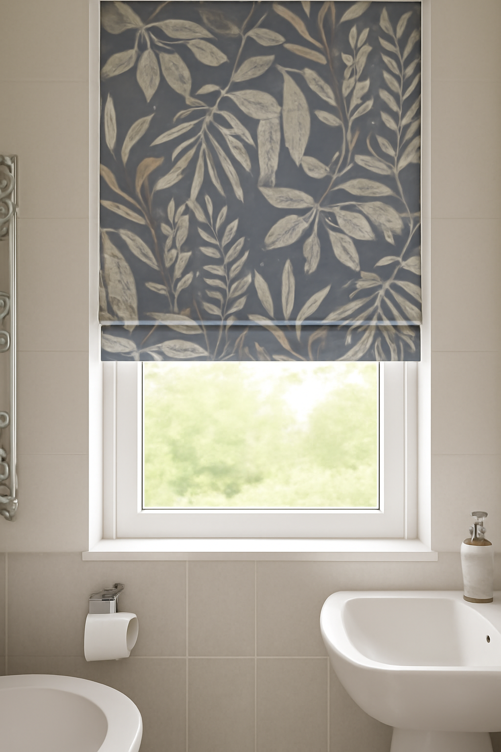 Arena Laguna Ebony Roman Blind