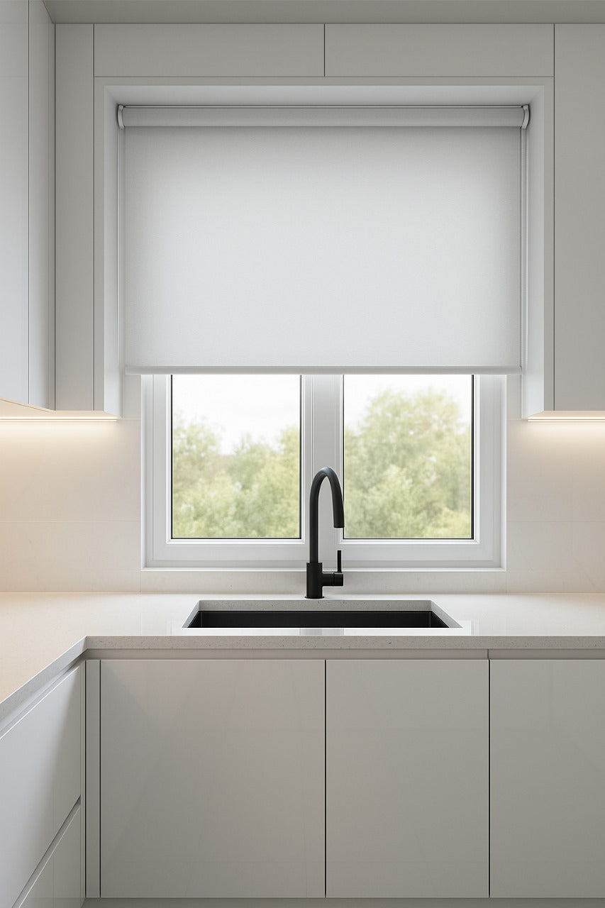 Panama Pro 3 White Pearl Electrical Roller Blind