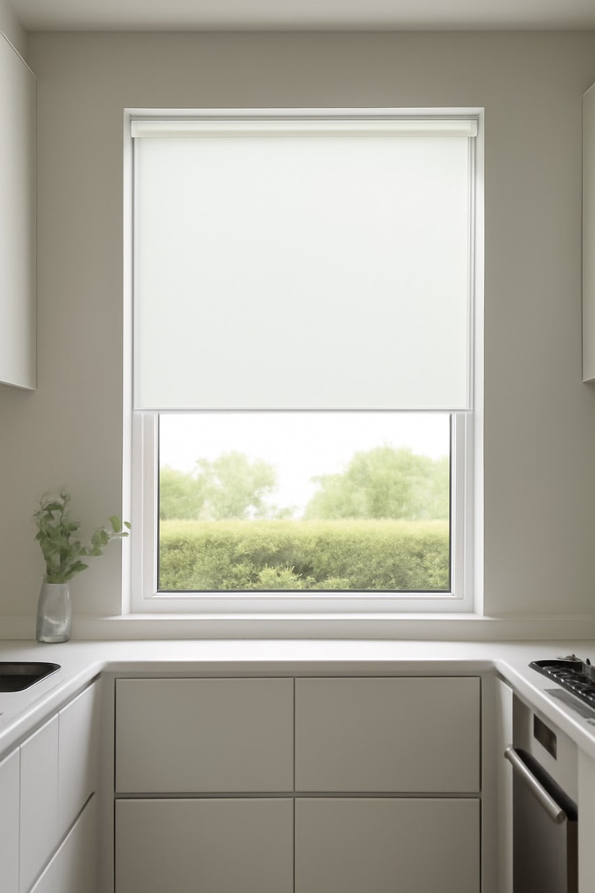 Panama Pro 3 White Roller Blind